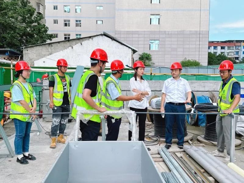 公司黨委書記、執(zhí)行董事朱軍一行到中江縣人民醫(yī)院建設(shè)項目檢查指導(dǎo)工作